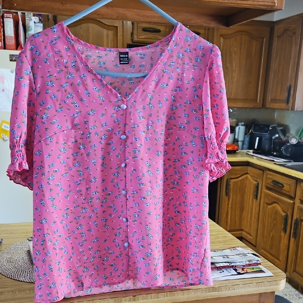 SHEIN Pink Floral Button-Up Blouse